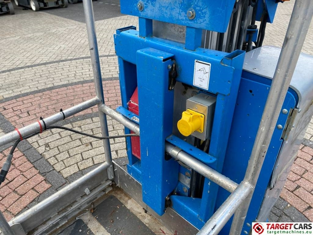 Plataforma de mástil vertical Genie GR15 RunAbout Electric Vertical Mast Lift 652cm: foto 18