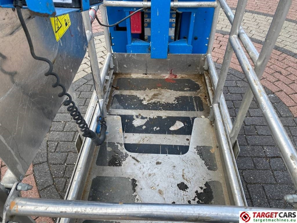 Plataforma de mástil vertical Genie GR15 RunAbout Electric Vertical Mast Lift 652cm: foto 9