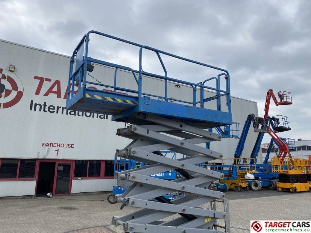 Leasing para Genie GS-4047 Electric 4047 Scissor Work Lift 1389cm  Genie GS-4047 Electric 4047 Scissor Work Lift 1389cm: foto 18