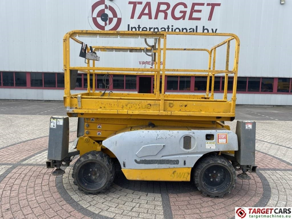 Haulotte Compact 10DX Diesel 4x4 Scissor 1015cm DEFECT - Plataforma de tijeras: foto 5 Haulotte Compact 10DX Diesel 4x4 Scissor 1015cm DEFECT - Plataforma de tijeras: foto 5