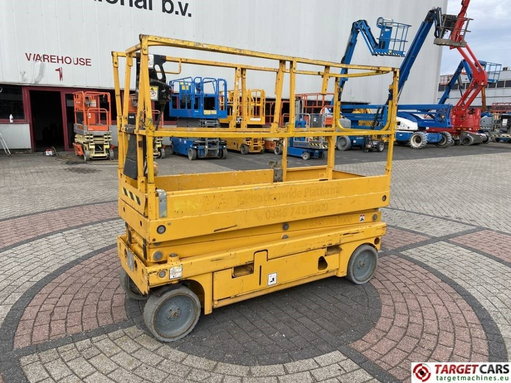 Haulotte Compact 8 Electric Scissor Work Lift 818cm - Plataforma de tijeras: foto 1 Haulotte Compact 8 Electric Scissor Work Lift 818cm - Plataforma de tijeras: foto 1