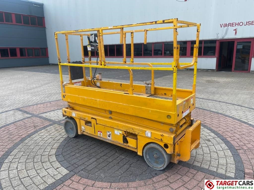 Haulotte Compact 8 Electric Scissor Work Lift 818cm - Plataforma de tijeras: foto 4 Haulotte Compact 8 Electric Scissor Work Lift 818cm - Plataforma de tijeras: foto 4