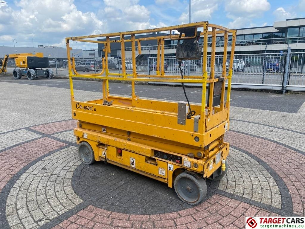 Haulotte Compact 8 Electric Scissor Work Lift 818cm - Plataforma de tijeras: foto 2 Haulotte Compact 8 Electric Scissor Work Lift 818cm - Plataforma de tijeras: foto 2