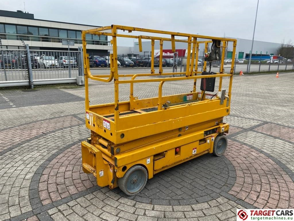Haulotte Compact 8 Electric Scissor Work Lift 818cm - Plataforma de tijeras: foto 3 Haulotte Compact 8 Electric Scissor Work Lift 818cm - Plataforma de tijeras: foto 3