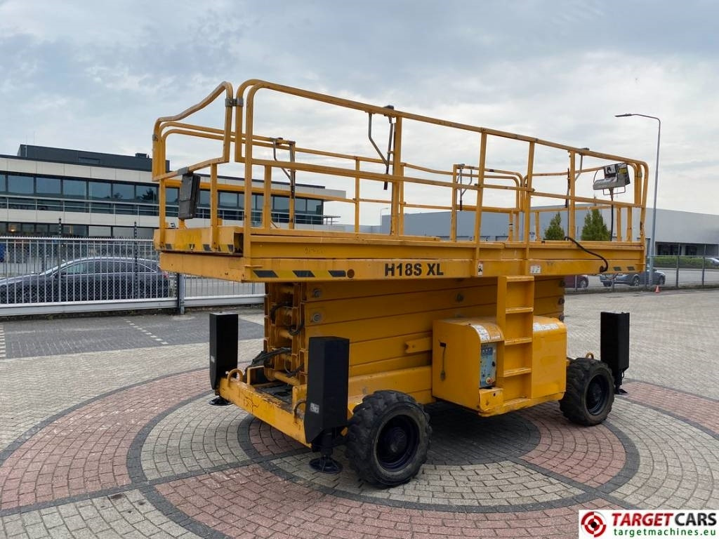 Haulotte H18SXL Diesel 4x4 Scissor Work Lift 1800cm - Plataforma de tijeras: foto 3 Haulotte H18SXL Diesel 4x4 Scissor Work Lift 1800cm - Plataforma de tijeras: foto 3