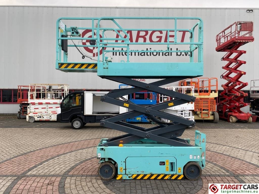 JCB S2032E Electric Scissor Work Lift 830cm - Plataforma de tijeras: foto 5 JCB S2032E Electric Scissor Work Lift 830cm - Plataforma de tijeras: foto 5