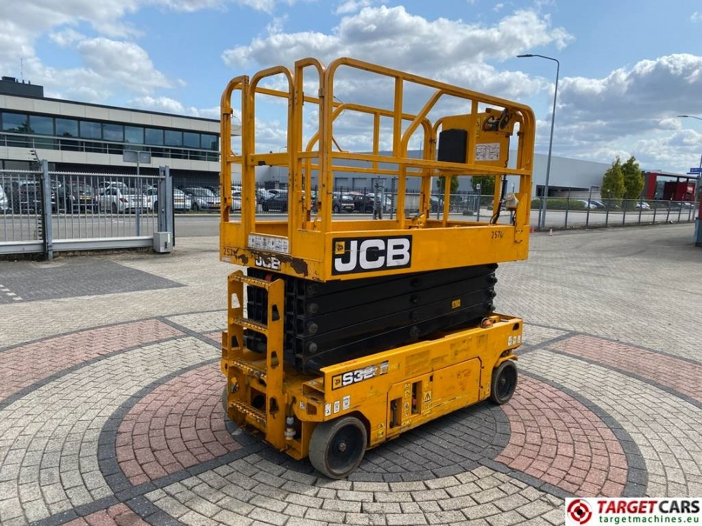JCB S3246E Electric Scissor Work Lift 1200cm - Plataforma de tijeras: foto 3 JCB S3246E Electric Scissor Work Lift 1200cm - Plataforma de tijeras: foto 3