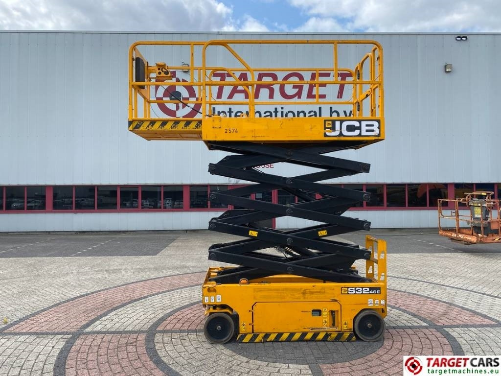 JCB S3246E Electric Scissor Work Lift 1200cm - Plataforma de tijeras: foto 5 JCB S3246E Electric Scissor Work Lift 1200cm - Plataforma de tijeras: foto 5