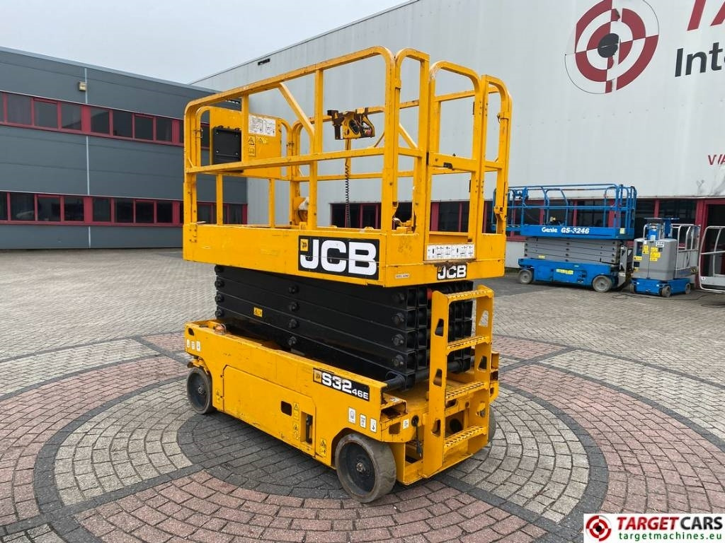 JCB S3246E Electric Scissor Work Lift 1200cm - Plataforma de tijeras: foto 4 JCB S3246E Electric Scissor Work Lift 1200cm - Plataforma de tijeras: foto 4