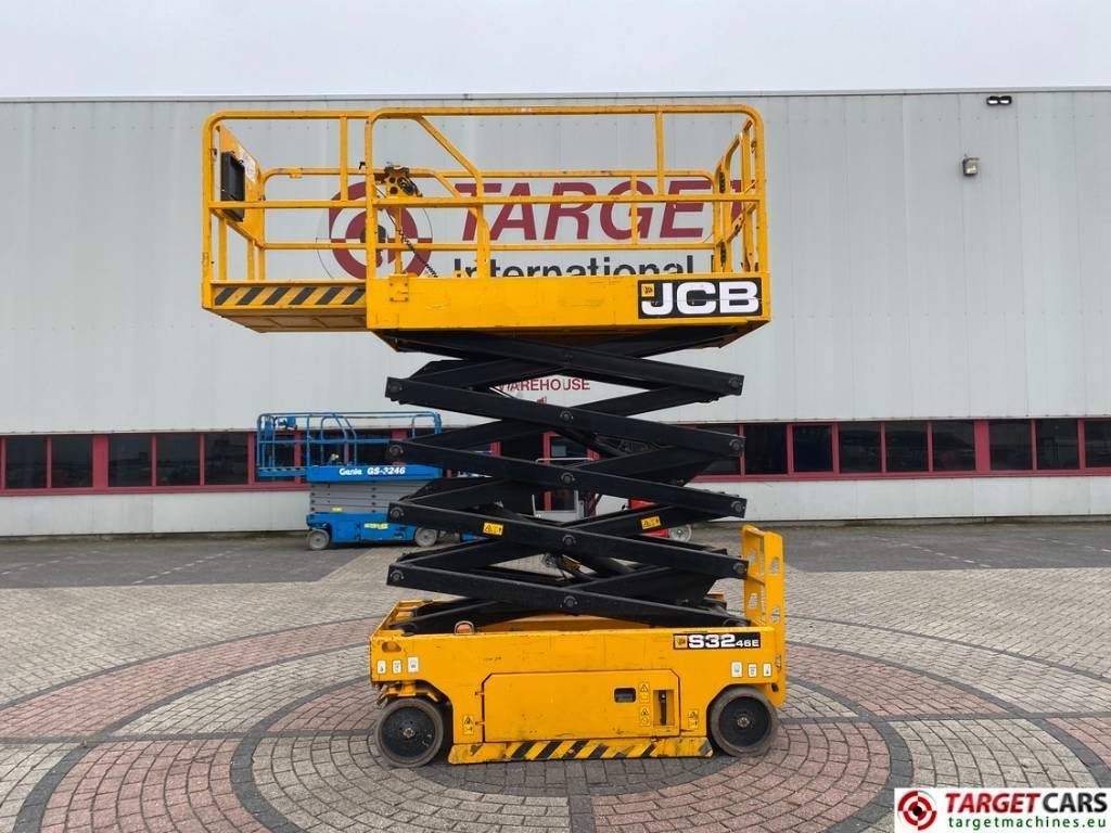 JCB S3246E Electric Scissor Work Lift 1200cm - Plataforma de tijeras: foto 5 JCB S3246E Electric Scissor Work Lift 1200cm - Plataforma de tijeras: foto 5