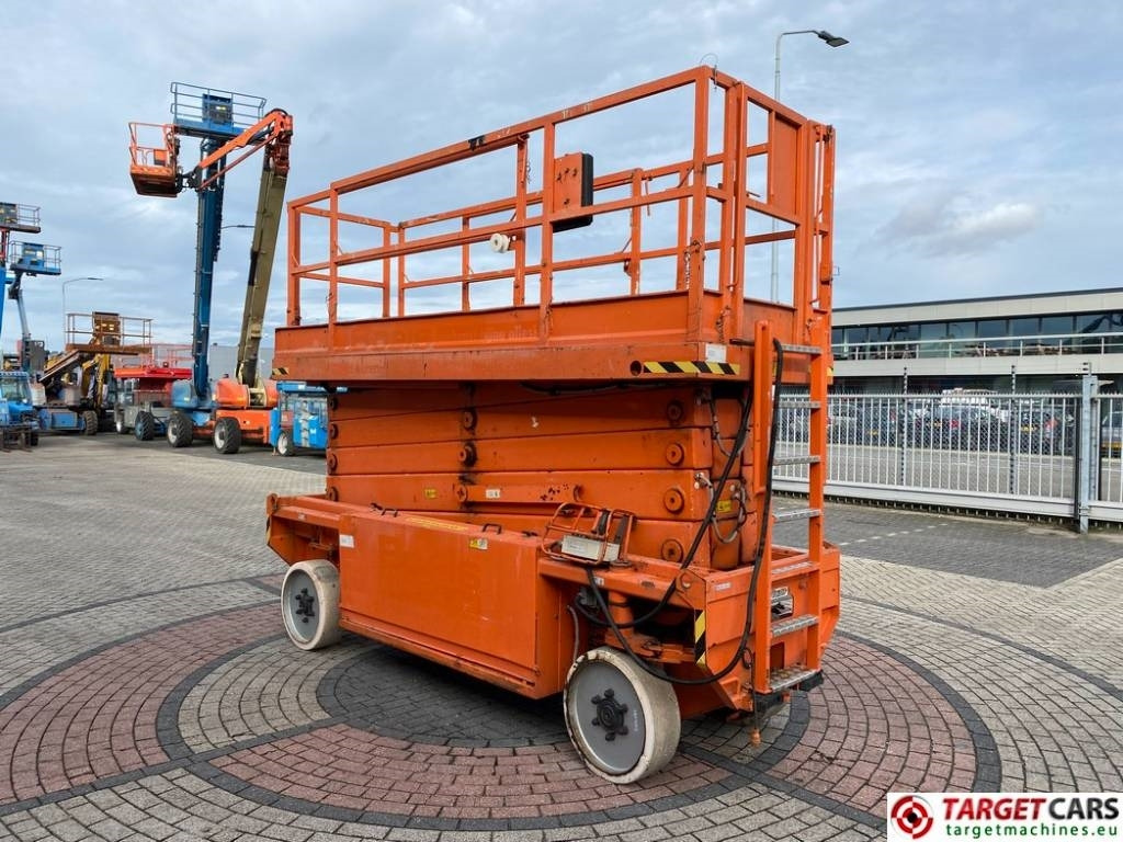 JLG 153-12 Liftlux Electric Scissor Work Lift 1730cm - Plataforma de tijeras: foto 2 JLG 153-12 Liftlux Electric Scissor Work Lift 1730cm - Plataforma de tijeras: foto 2