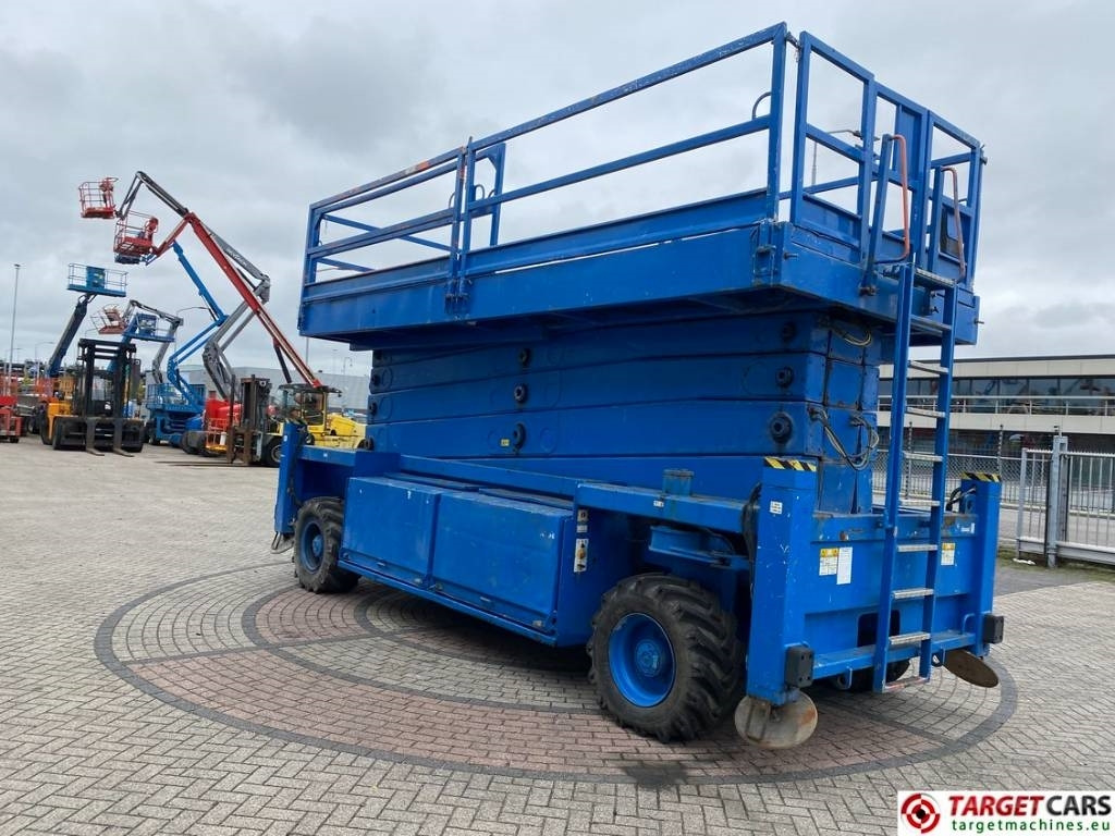 JLG Liftlux 260-25 Diesel 4x4 Scissor Work Lift 2800cm - Plataforma de tijeras: foto 2 JLG Liftlux 260-25 Diesel 4x4 Scissor Work Lift 2800cm - Plataforma de tijeras: foto 2