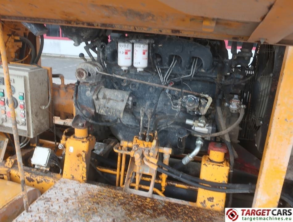 Bomba de hormigon estacionaria Mecbo Car P4.65 APV/D Diesel Concrete Pump 65m3/H: foto 8