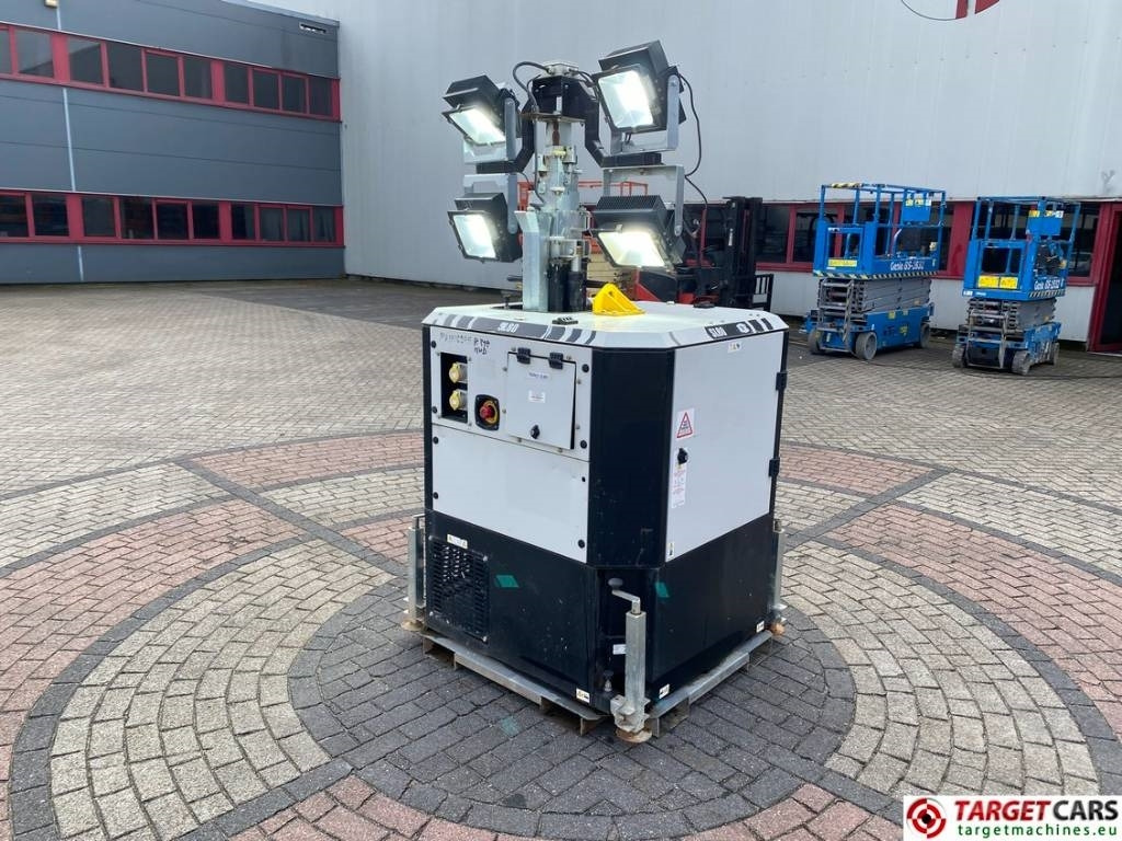 SMC SL80 Tower Light SL80K 4x300W Led - Torre de iluminación: foto 4 SMC SL80 Tower Light SL80K 4x300W Led - Torre de iluminación: foto 4