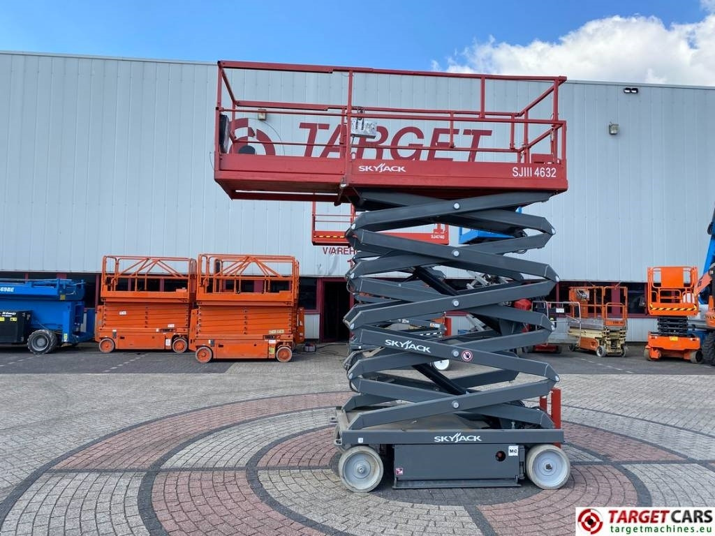 SkyJack SJ4632 Electric 4632 Scissor Work LIft 1170cm - Plataforma de tijeras: foto 5 SkyJack SJ4632 Electric 4632 Scissor Work LIft 1170cm - Plataforma de tijeras: foto 5