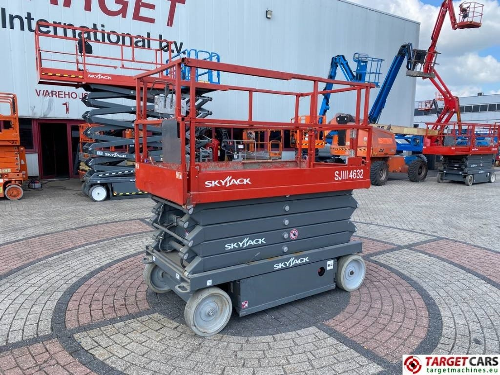 SkyJack SJ4632 Electric 4632 Scissor Work LIft 1170cm - Plataforma de tijeras: foto 1 SkyJack SJ4632 Electric 4632 Scissor Work LIft 1170cm - Plataforma de tijeras: foto 1