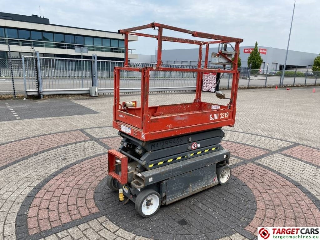 SkyJack SJIII-3219 Electric 3219 Scissor Work Lift 780cm - Plataforma de tijeras: foto 3 SkyJack SJIII-3219 Electric 3219 Scissor Work Lift 780cm - Plataforma de tijeras: foto 3