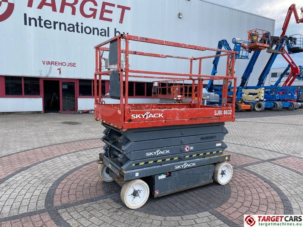 SkyJack SJIII-4632 Electric 4632 Scissor Work Lift 1170cm - Plataforma de tijeras: foto 1 SkyJack SJIII-4632 Electric 4632 Scissor Work Lift 1170cm - Plataforma de tijeras: foto 1