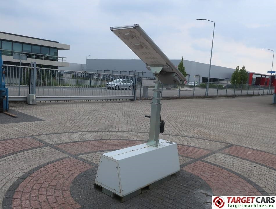 Trime X-Pole 2x25W Led Solar Tower Light - Torre de iluminación: foto 3 Trime X-Pole 2x25W Led Solar Tower Light - Torre de iluminación: foto 3