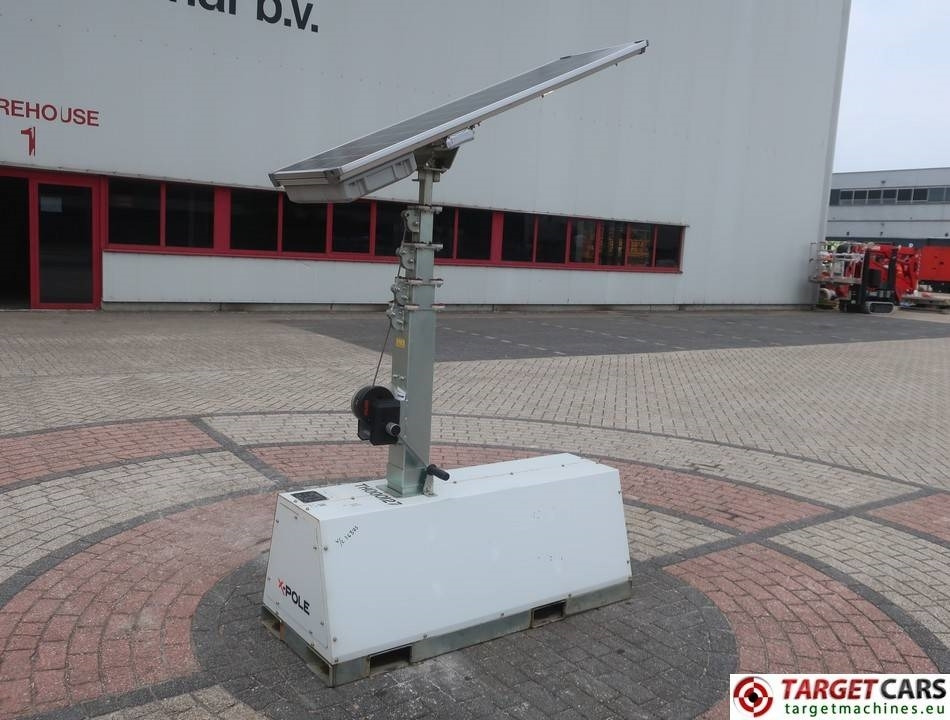 Trime X-Pole Solar Panel 50W Led Tower Light - Torre de iluminación: foto 1 Trime X-Pole Solar Panel 50W Led Tower Light - Torre de iluminación: foto 1