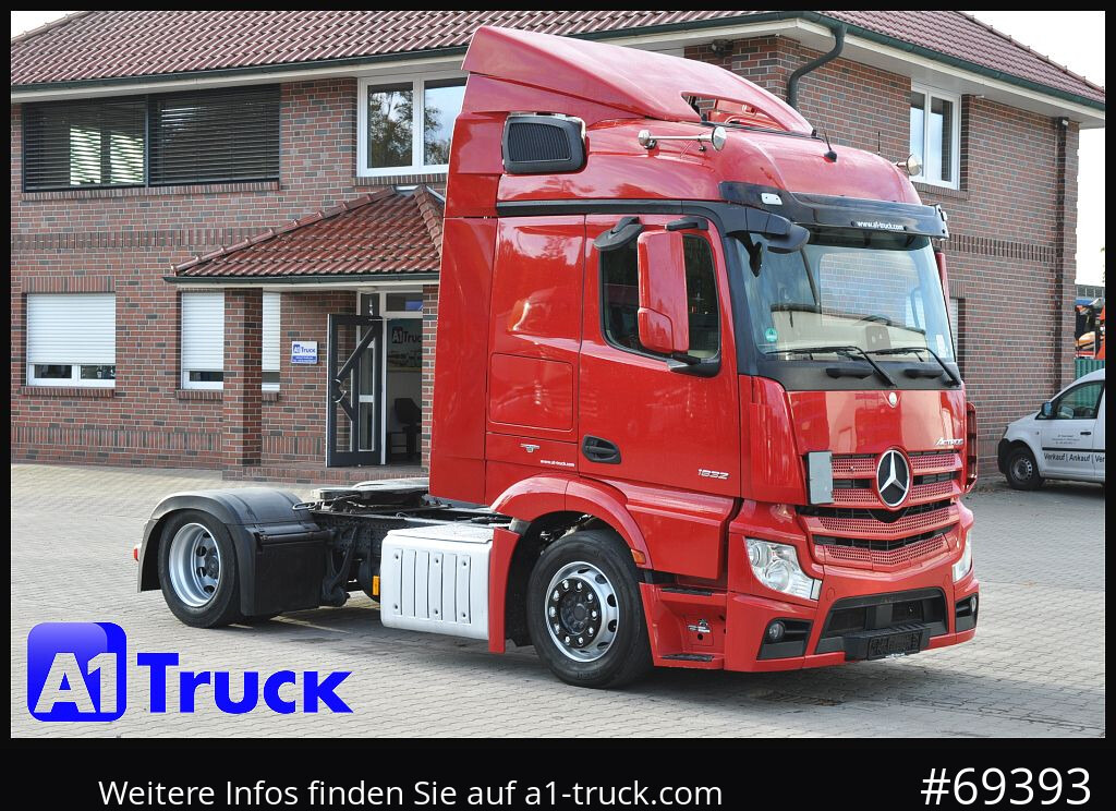 MERCEDES-BENZ Actros 1832, Lowliner, 1 Vorbesitzer - Cabeza tractora: foto 1 MERCEDES-BENZ Actros 1832, Lowliner, 1 Vorbesitzer - Cabeza tractora: foto 1
