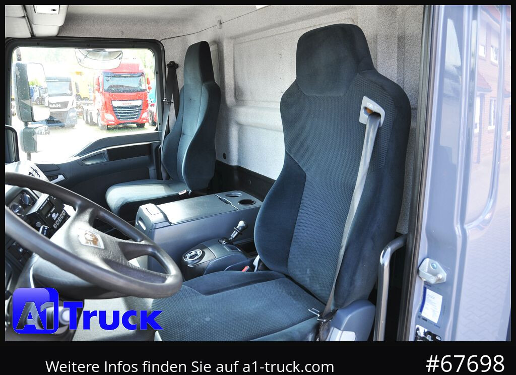 Foto del interior 1: Camión frigorífico MAN 18.290 LL Carrier 950MT LBW 2t.