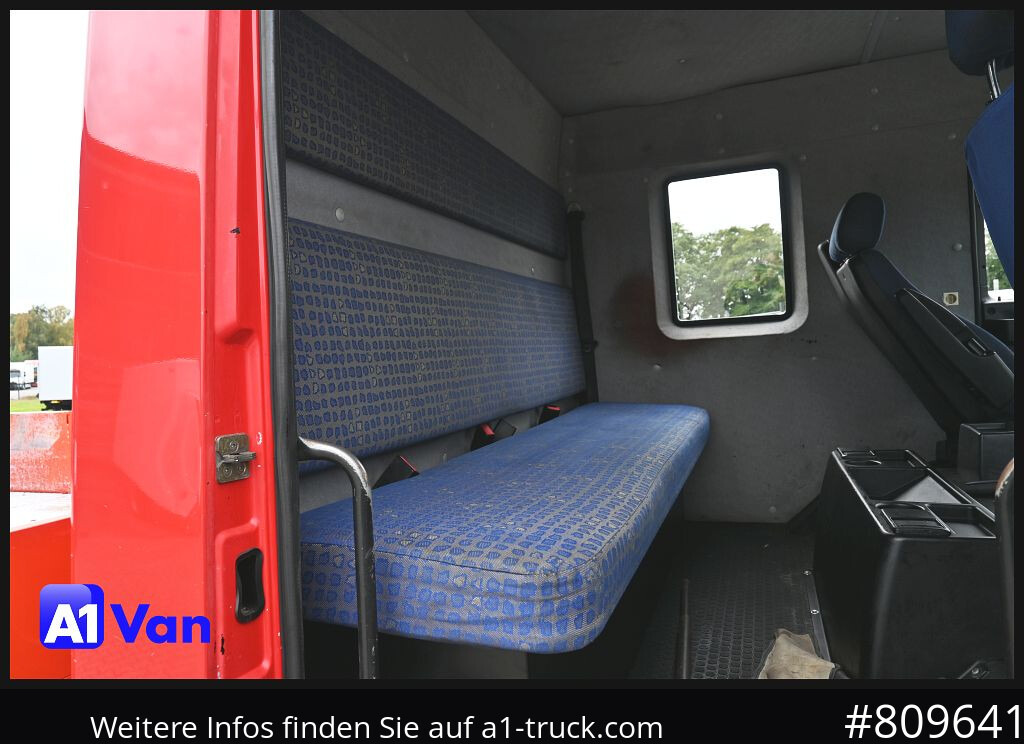 MAN MAN LE 8.180 Pritsche Doka, Automatik, AHK, 6-Sitzer - Furgoneta caja abierta: foto 3 MAN MAN LE 8.180 Pritsche Doka, Automatik, AHK, 6-Sitzer - Furgoneta caja abierta: foto 3