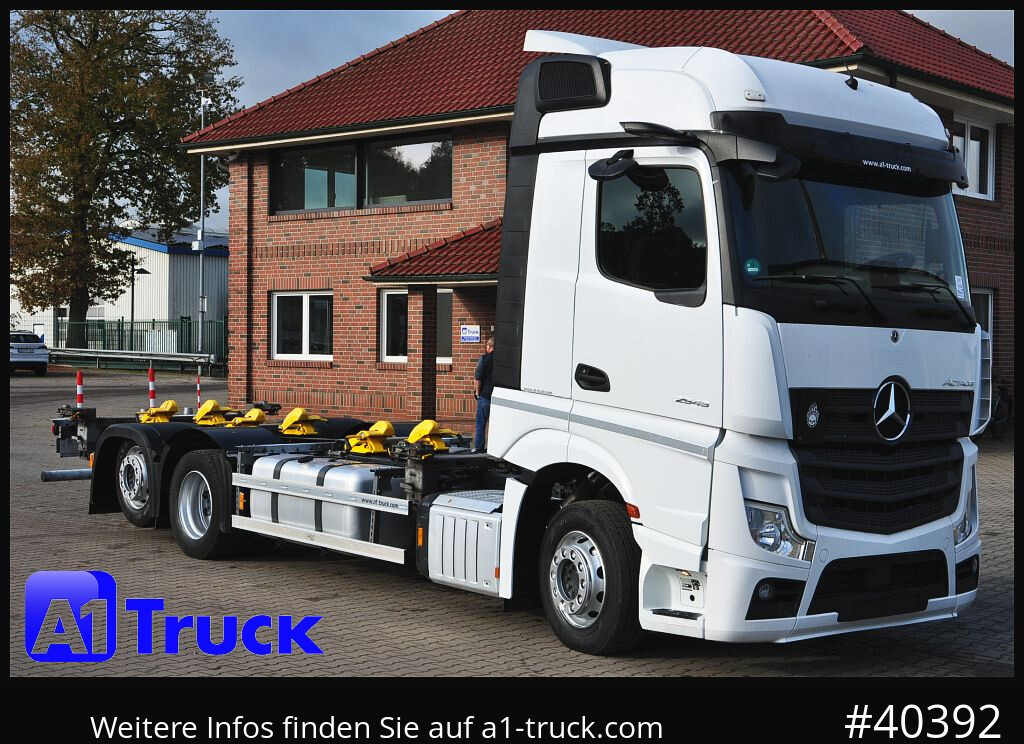 MERCEDES-BENZ 2545, BigSpace Multiwechsler BDF 7.45-7.82, - Camión portacontenedore/ Intercambiable: foto 1 MERCEDES-BENZ 2545, BigSpace Multiwechsler BDF 7.45-7.82, - Camión portacontenedore/ Intercambiable: foto 1