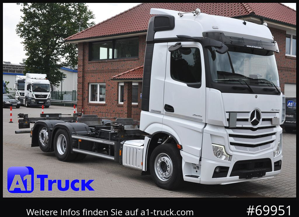 MERCEDES-BENZ 2545, Multi BDF, Wechsler, 7.45-7.82, MIDI, LIftachse - Camión portacontenedore/ Intercambiable: foto 1 MERCEDES-BENZ 2545, Multi BDF, Wechsler, 7.45-7.82, MIDI, LIftachse - Camión portacontenedore/ Intercambiable: foto 1