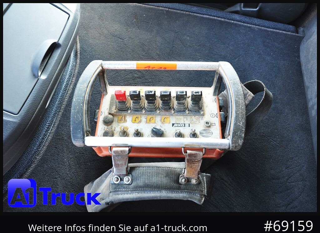MERCEDES-BENZ Actros 1844 MP3, Kran MKG 291 HP 5+3 Funk, TÜV 06/2026 - Camión grúa: foto 5 MERCEDES-BENZ Actros 1844 MP3, Kran MKG 291 HP 5+3 Funk, TÜV 06/2026 - Camión grúa: foto 5