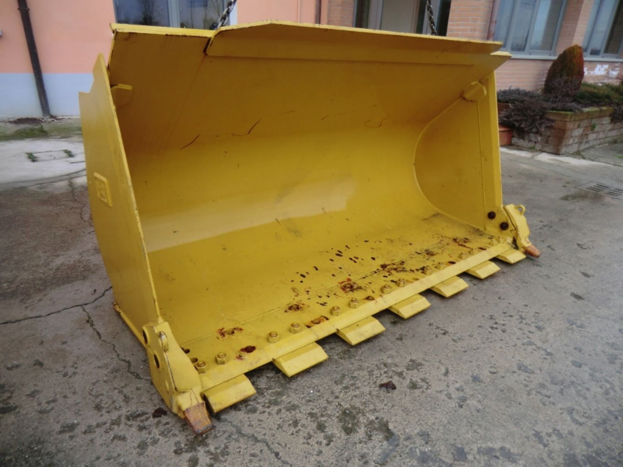 Caterpillar 963D Benna come nuova, completa di segmenti. - Cazo cargador: foto 1 Caterpillar 963D Benna come nuova, completa di segmenti. - Cazo cargador: foto 1