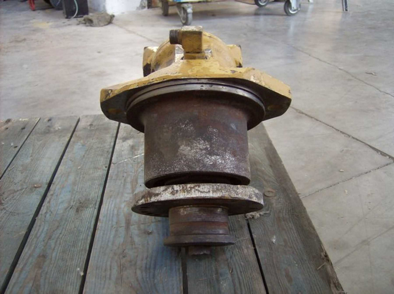 Caterpillar 988F II MOTORE IDRAULICO VENTOLA. APPLICAZIONE PER AMBIENTI CON ALTE TEMPERATURE - Motor hidráulico para Maquinaria de construcción: foto 2 Caterpillar 988F II MOTORE IDRAULICO VENTOLA. APPLICAZIONE PER AMBIENTI CON ALTE TEMPERATURE - Motor hidráulico para Maquinaria de construcción: foto 2