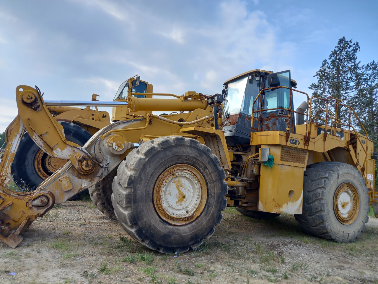 Caterpillar 988H Pala gommata 988H in buone condizione. - Cargadora de ruedas: foto 5 Caterpillar 988H Pala gommata 988H in buone condizione. - Cargadora de ruedas: foto 5