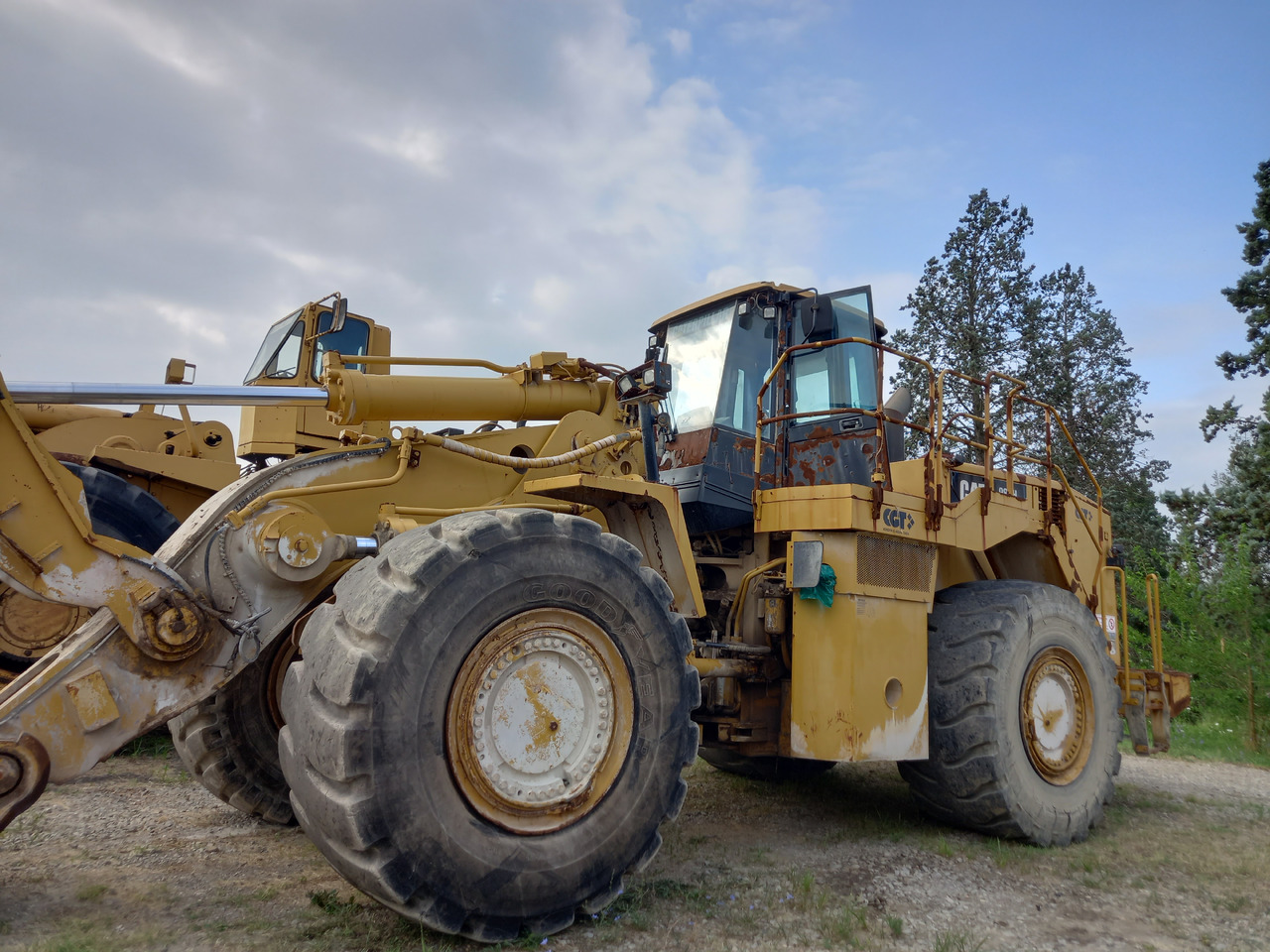 Caterpillar 988H Pala gommata 988H in buone condizione. - Cargadora de ruedas: foto 4 Caterpillar 988H Pala gommata 988H in buone condizione. - Cargadora de ruedas: foto 4