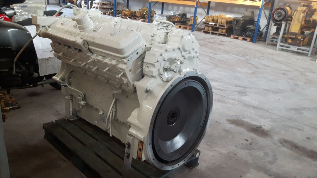 DETROIT DIESEL 12V71 MOTORE REVISIONATO (ENGINE NO. 71237406).COMPLETO DI N. 2 TURBO E VENTOLA. - Motor para Maquinaria de construcción: foto 2 DETROIT DIESEL 12V71 MOTORE REVISIONATO (ENGINE NO. 71237406).COMPLETO DI N. 2 TURBO E VENTOLA. - Motor para Maquinaria de construcción: foto 2