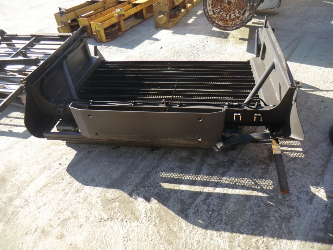 VOLVO L330E GRIGLIA - Parrilla para Maquinaria de construcción: foto 4 VOLVO L330E GRIGLIA - Parrilla para Maquinaria de construcción: foto 4