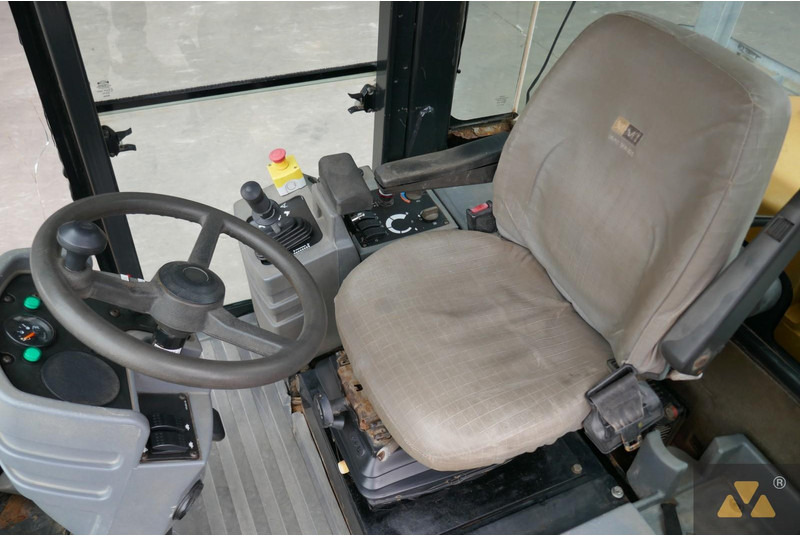 Rodillo Caterpillar CP76: foto 7