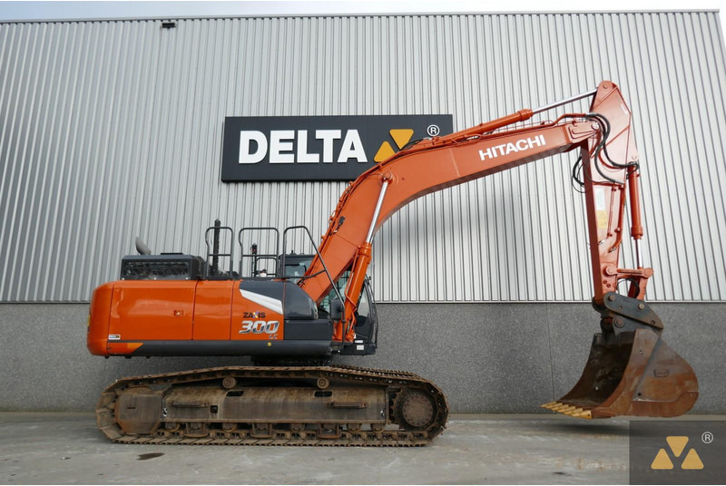 Hitachi ZX300LC-7 - Excavadora de cadenas: foto 2 Hitachi ZX300LC-7 - Excavadora de cadenas: foto 2