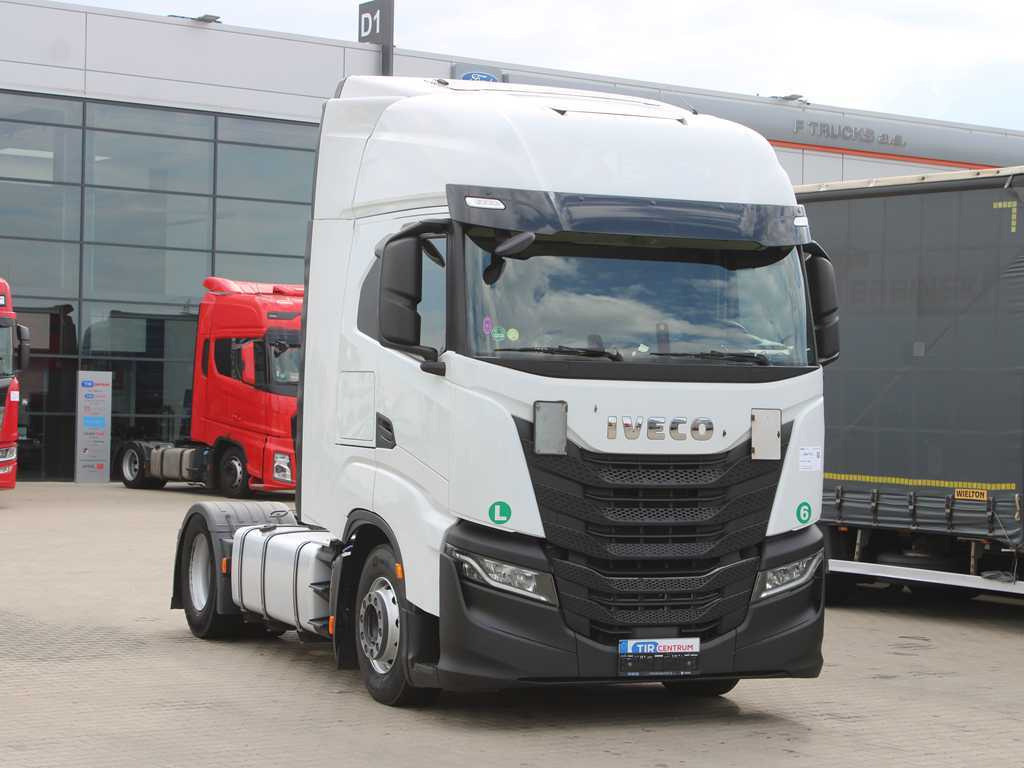 Iveco S - WAY 480, EURO 6, RETARDER, NAVIGATION, INDEPENDENT AIR CONDITIONING - Cabeza tractora: foto 3 Iveco S - WAY 480, EURO 6, RETARDER, NAVIGATION, INDEPENDENT AIR CONDITIONING - Cabeza tractora: foto 3