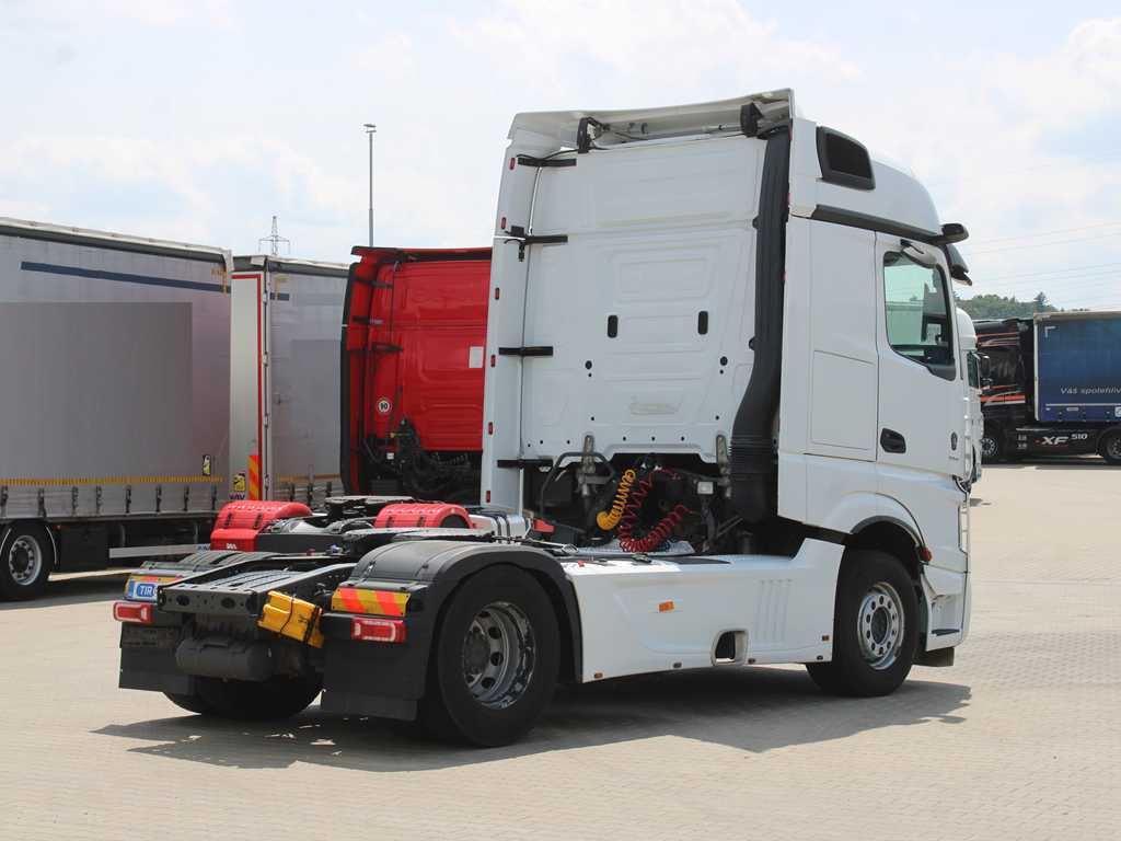 Mercedes-Benz Actros 1851, EURO 6, RETARDER, INDEPENDENT AIR CONDITIONING - Cabeza tractora: foto 4 Mercedes-Benz Actros 1851, EURO 6, RETARDER, INDEPENDENT AIR CONDITIONING - Cabeza tractora: foto 4