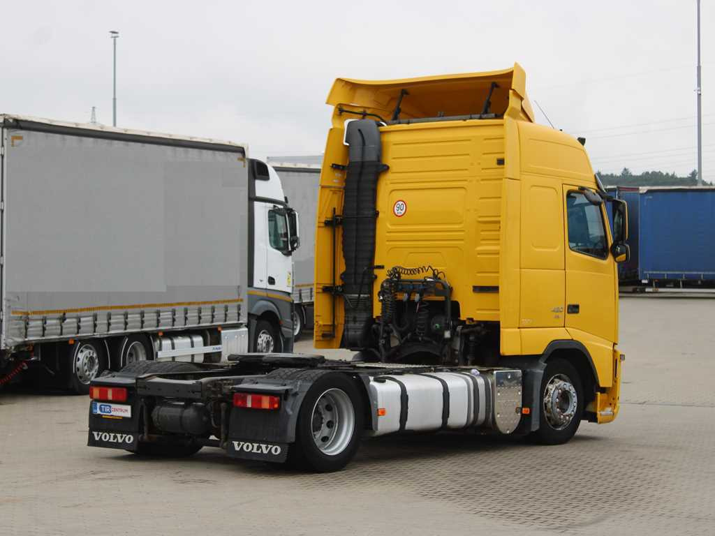 Volvo FH 420, EURO 5 EEV, LOWDECK, AIR SUSPENSION, VEB + - Cabeza tractora: foto 4 Volvo FH 420, EURO 5 EEV, LOWDECK, AIR SUSPENSION, VEB + - Cabeza tractora: foto 4