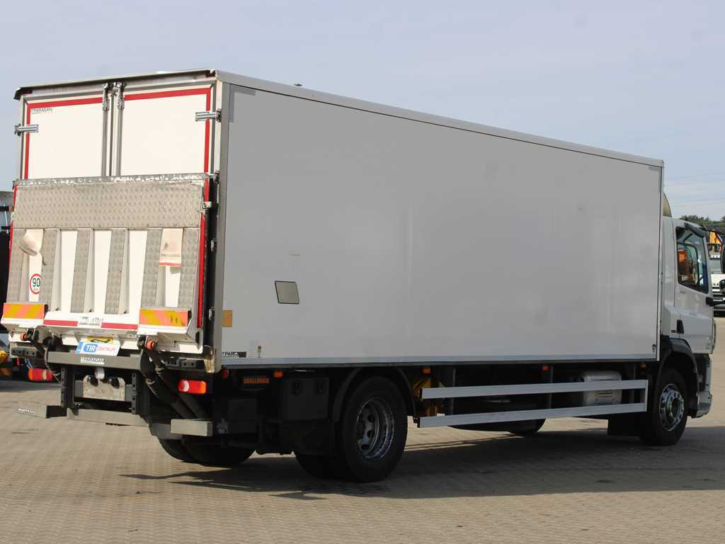DAF CF 320, HYDRAULIC FRONT, EURO 6 - Camión caja cerrada: foto 3 DAF CF 320, HYDRAULIC FRONT, EURO 6 - Camión caja cerrada: foto 3