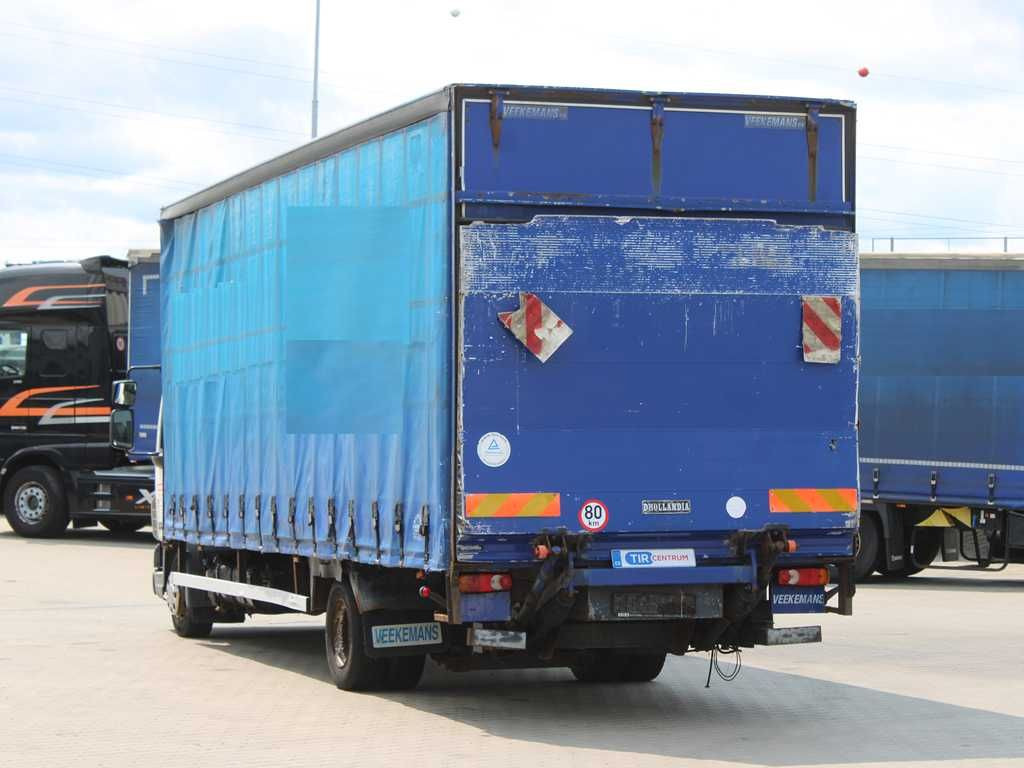 DAF FA LF 45, EURO 5, TAIL LIFT - Camión lona: foto 4 DAF FA LF 45, EURO 5, TAIL LIFT - Camión lona: foto 4