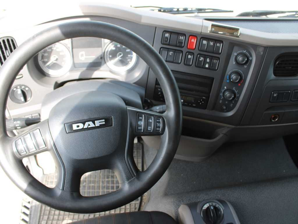 Camión lona DAF LF 290 FA , EURO 6, SLEEPING CABIN: foto 9