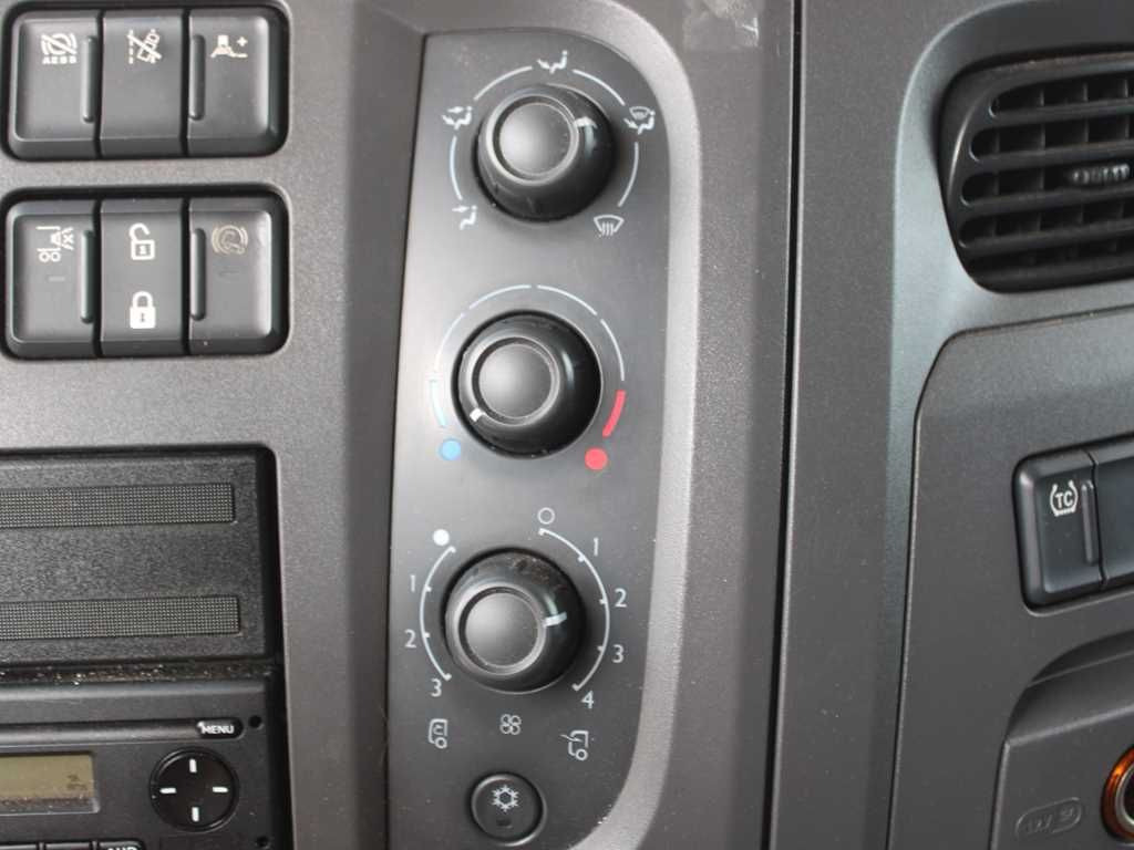 Camión lona DAF LF 290 FA , EURO 6, SLEEPING CABIN: foto 13