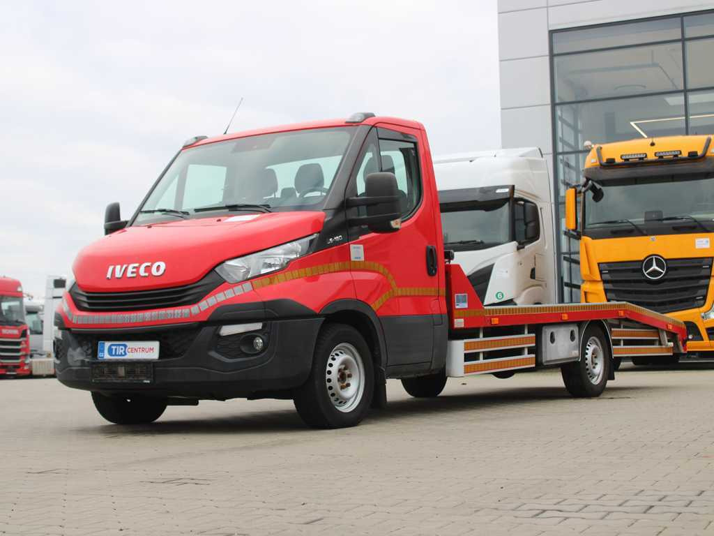Iveco 35S18, EURO 6, WINCH, DRIVES, TIRES 80% - Grua de remolque autos: foto 1 Iveco 35S18, EURO 6, WINCH, DRIVES, TIRES 80% - Grua de remolque autos: foto 1