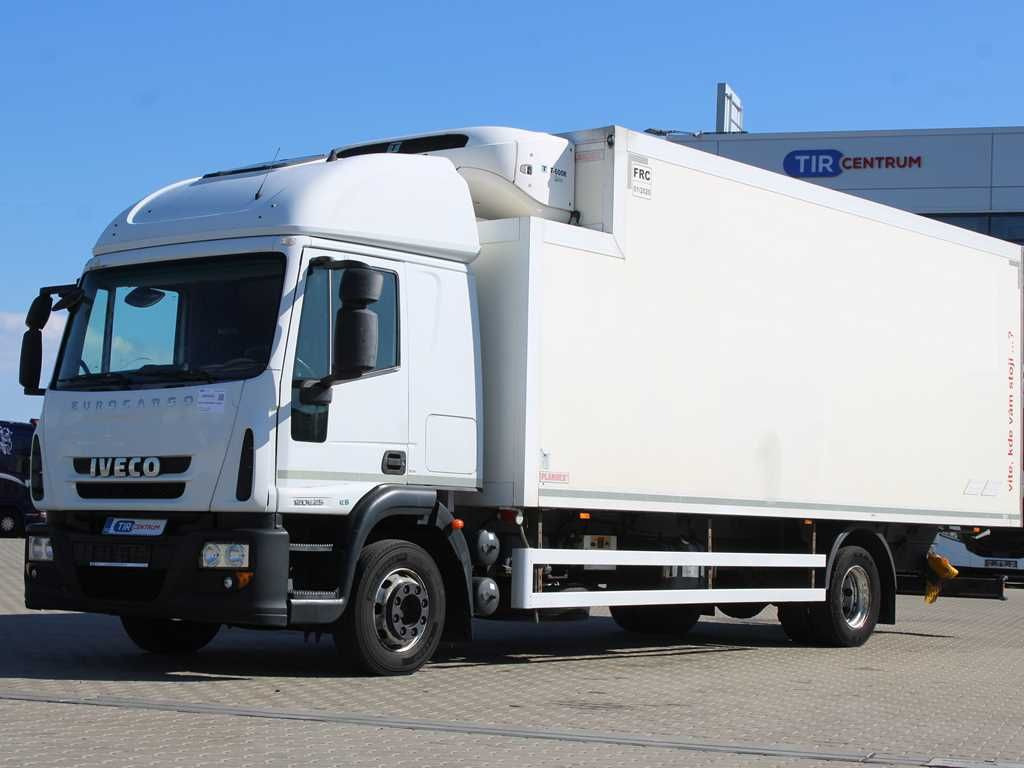 Iveco EUROCARGO 120E25, EURO 5, THERMO-KING T-600R - Camión frigorífico: foto 1 Iveco EUROCARGO 120E25, EURO 5, THERMO-KING T-600R - Camión frigorífico: foto 1