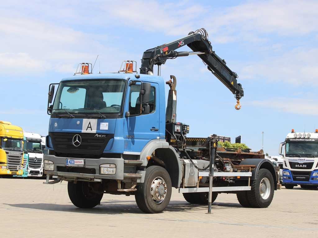 Mercedes-Benz AXOR 1824, HYDRAULIC ARM HIAB 099B-3 DUO, 4x4 - Camión multibasculante, Camión grúa: foto 1 Mercedes-Benz AXOR 1824, HYDRAULIC ARM HIAB 099B-3 DUO, 4x4 - Camión multibasculante, Camión grúa: foto 1