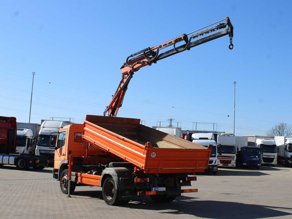Mercedes-Benz Atego 1523, HYDRAULIC ARM ATLAS 60.1, THREE-SIDED - Camión volquete, Camión grúa: foto 5 Mercedes-Benz Atego 1523, HYDRAULIC ARM ATLAS 60.1, THREE-SIDED - Camión volquete, Camión grúa: foto 5