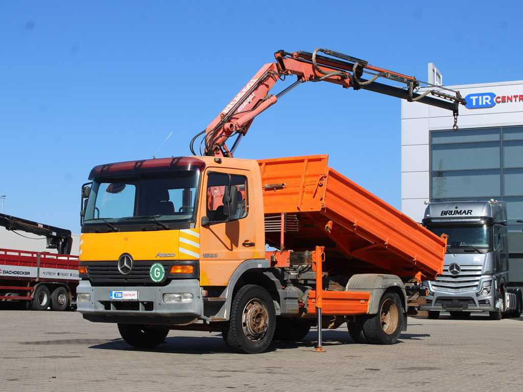 Mercedes-Benz Atego 1523, HYDRAULIC ARM ATLAS 60.1, THREE-SIDED - Camión volquete, Camión grúa: foto 1 Mercedes-Benz Atego 1523, HYDRAULIC ARM ATLAS 60.1, THREE-SIDED - Camión volquete, Camión grúa: foto 1